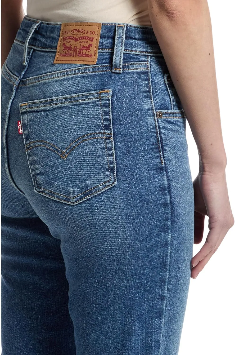 Levi's Women's 725 Authentic Kick Bootcut